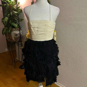 Alice + Olivia white black bubble Dress size 2